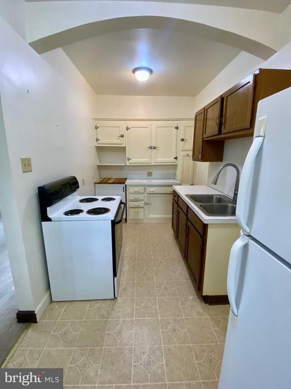 Building Photo - 102 Safe Harbor Village