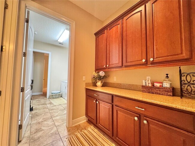 Building Photo - 3604 Simonton Pl