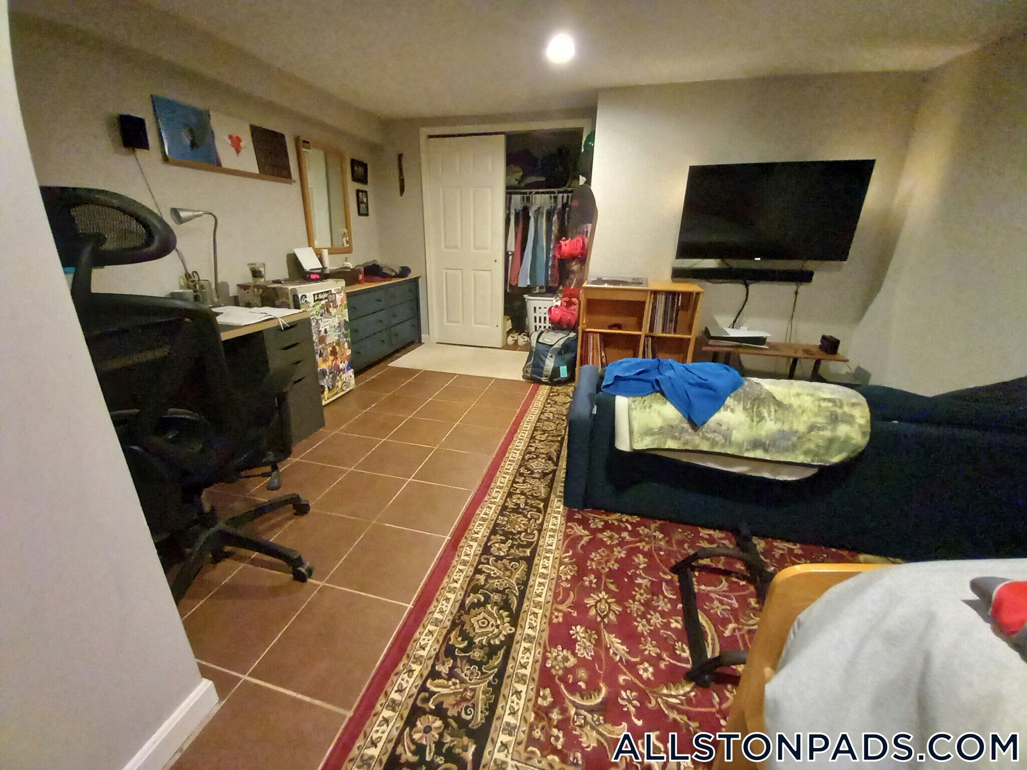 Building Photo - 34 Long Ave