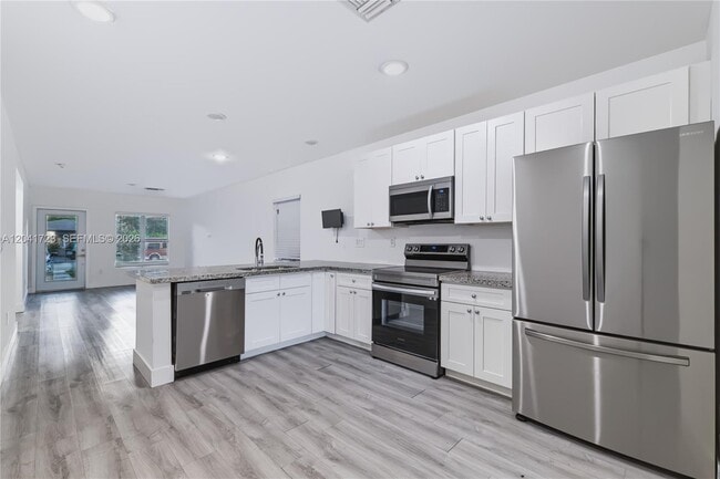 Building Photo - 7777 NW 8th Ct