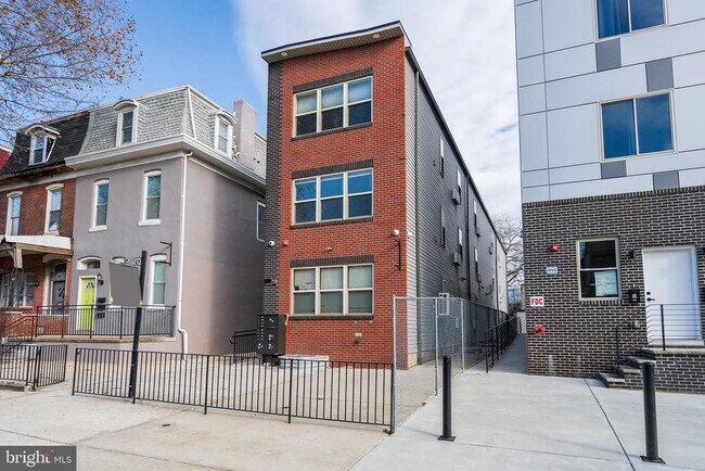 Building Photo - 751 N 43rd St