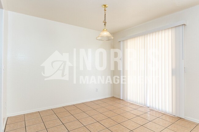 Building Photo - 13971 S Rosemont Rd