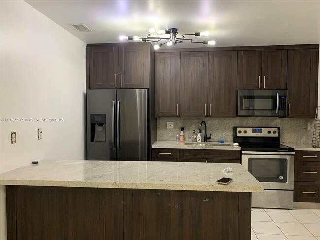 Building Photo - 3298 W 70th St