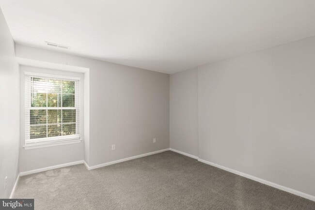 Building Photo - 3400 Tulleys Pointe Ct