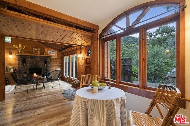 Building Photo - 650 N Topanga Canyon Blvd