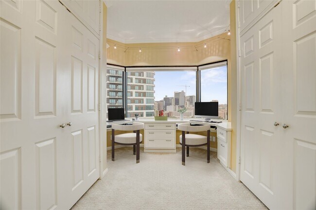 Building Photo - 2001 Holcombe Blvd