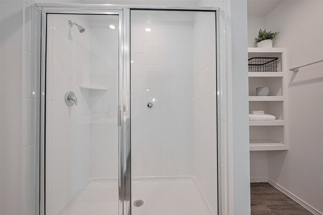 Building Photo - 4207 Zeke Ests Ln