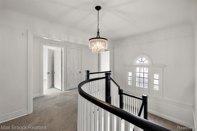 Building Photo - 1200 Orchard Ridge Rd