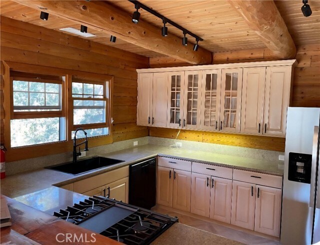 Building Photo - 373 Loftyhill Dr