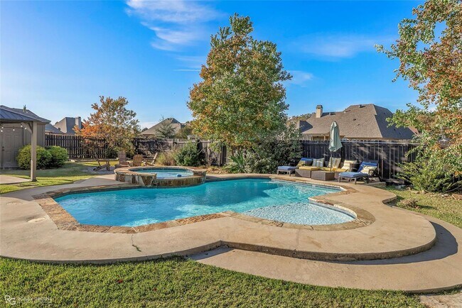 Building Photo - Rental Property in Benton