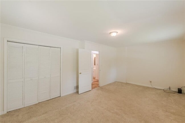 Building Photo - 1435 Cedar Creek Ln