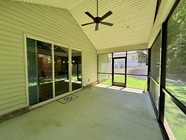Building Photo - 238 Osage Dr