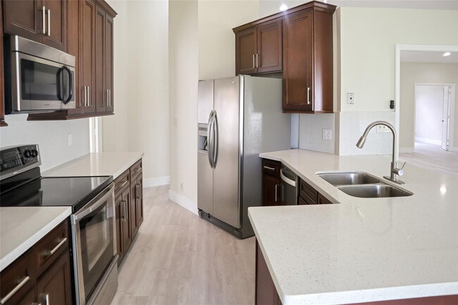 Building Photo - 7360 NW 54th St