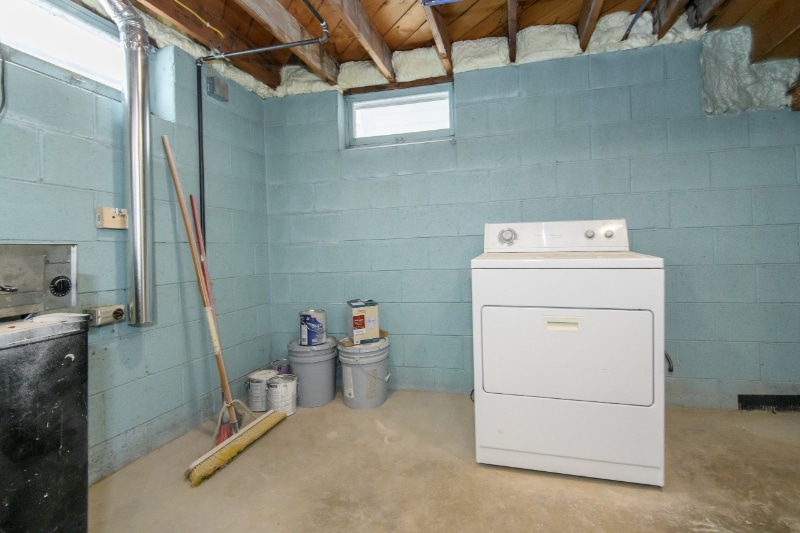 Building Photo - 424 S 66th St