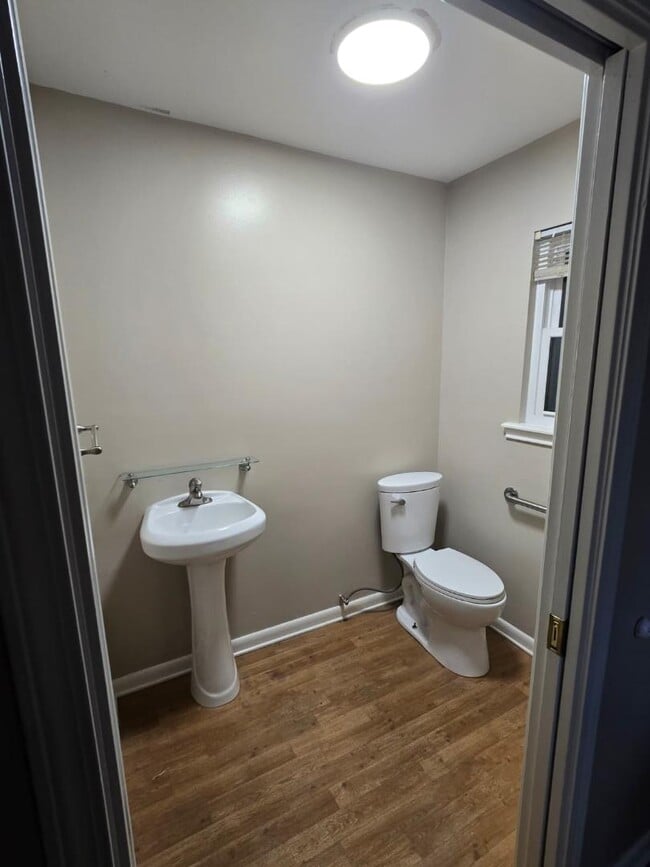 Building Photo - 7210 Headlee Rd