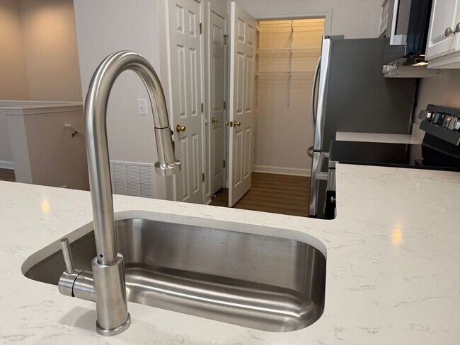 Building Photo - Newly Remodeled Condo at The Preserve at Indigo Run!