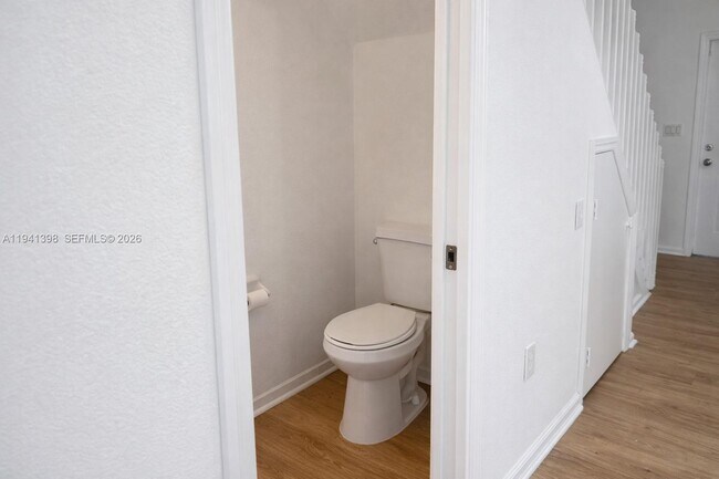 Building Photo - 17347 NW 7th Ave