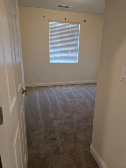 Bedroom 3 - 6193 E Homan Ave