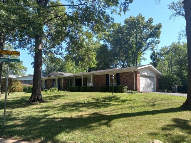 Building Photo - Beautiful Chesterfield Home in Desirable High Valley Neighborhood
