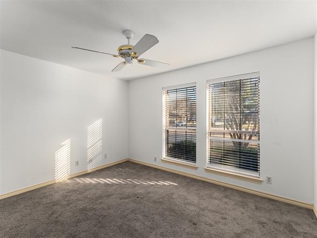 Building Photo - 400 Ricker Ct