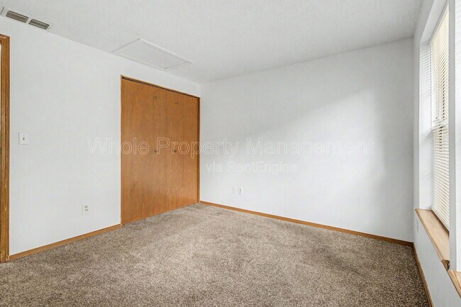 Building Photo - 1504 S Ouray Cir