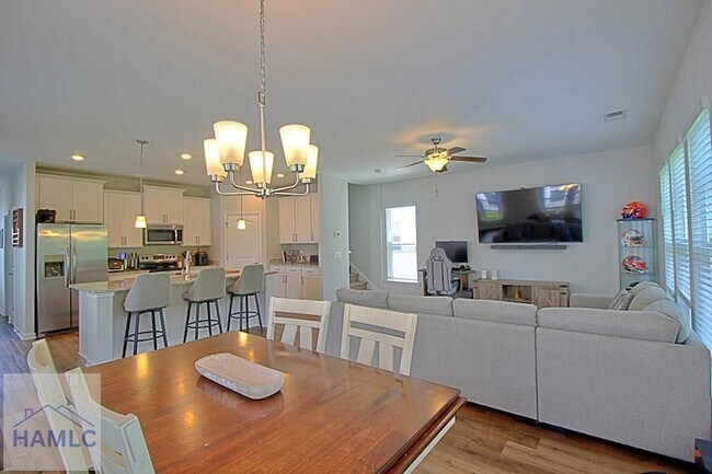 Building Photo - 232 Flagler Dr