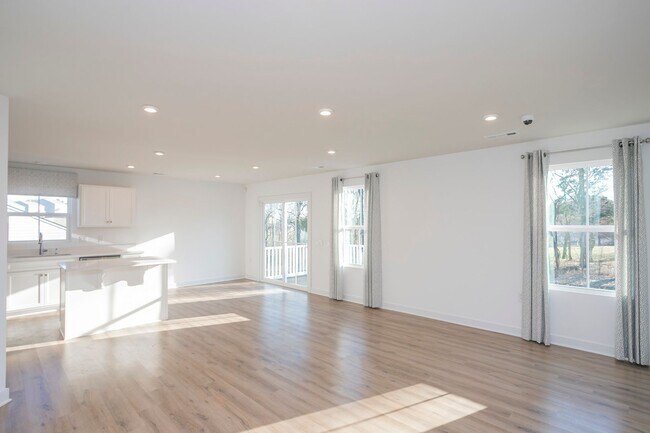 Building Photo - Beautiful One Level Home in Columbia!