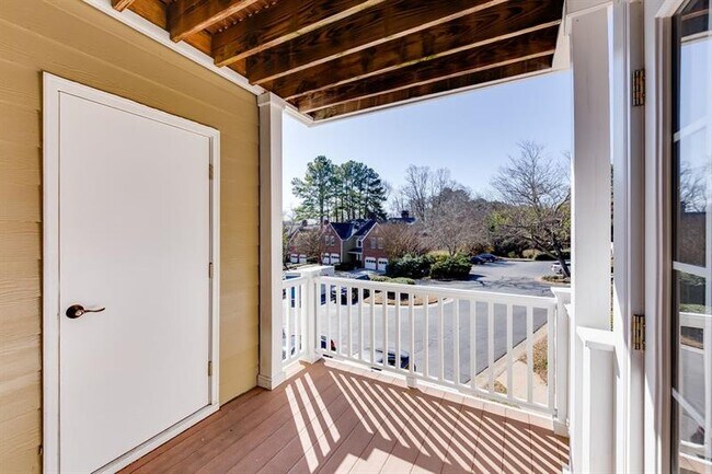 Building Photo - 5670 River Heights Crossing SE