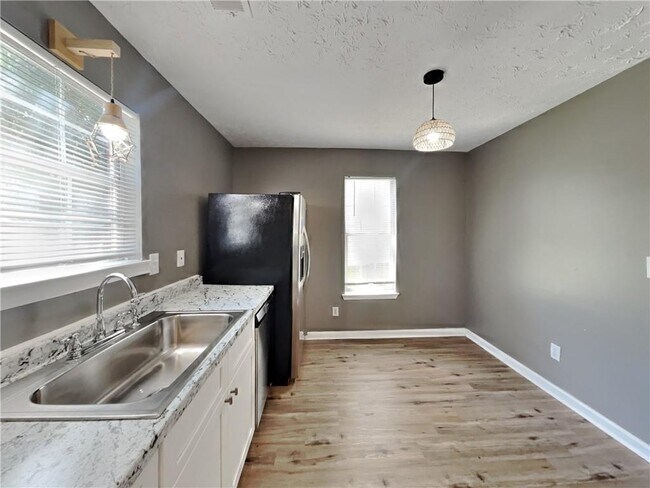 Building Photo - 107 Bridge View Dr