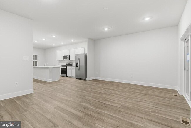 Building Photo - 5217 Water Lily Wy
