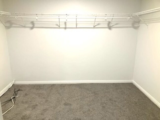 Building Photo - ***Spacious DREAM HOME w/Fresh Paint New A...