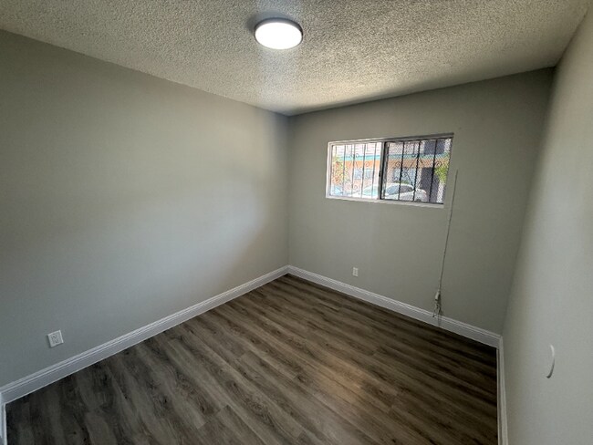 Building Photo - 7830 S Western Ave
