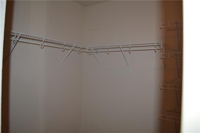 Building Photo - 17405 Bottle Springs Ln