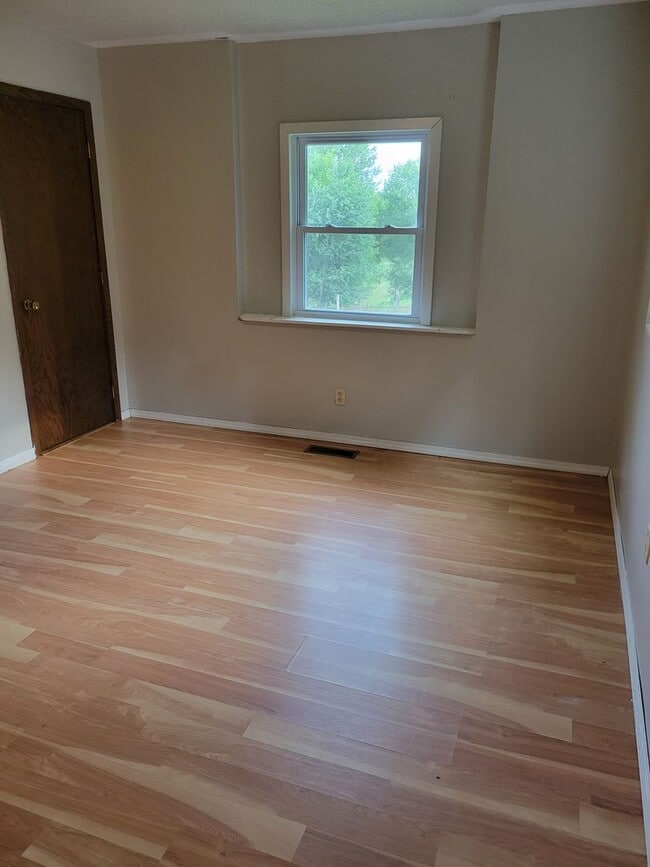 Building Photo - Single Family Home