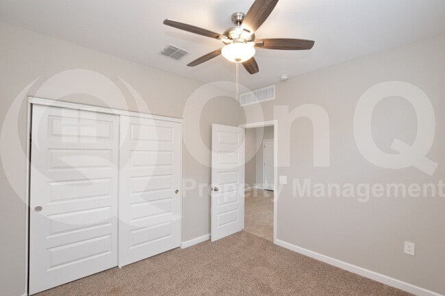 Building Photo - 36604 N Asturian Vly Wy