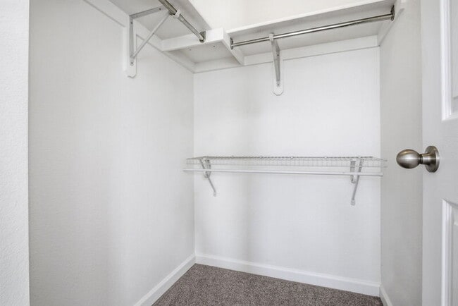 Building Photo - 12787 Jasmine Ct