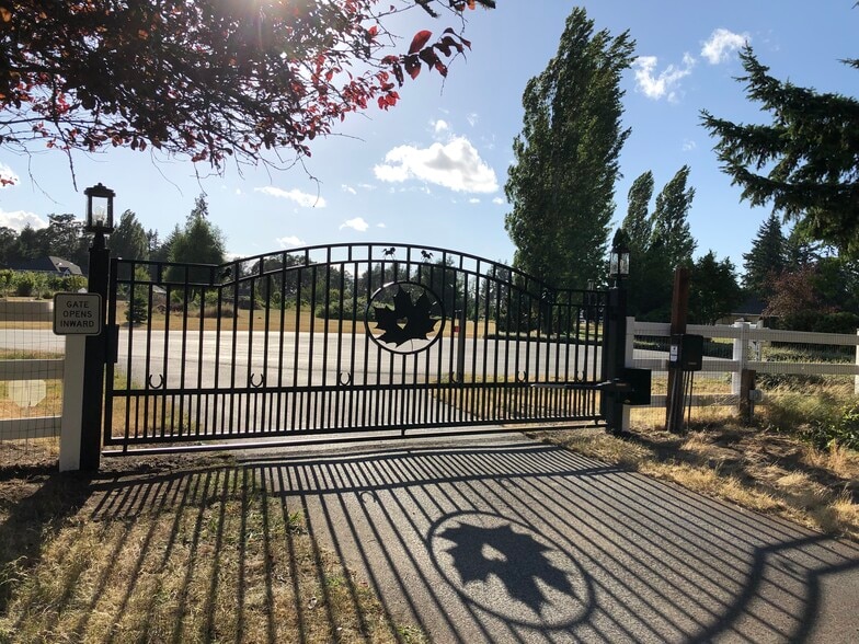 Private Security Gate - 6236 Cate Farm Ct SE