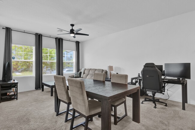 Building Photo - 3039 Springwell Lp