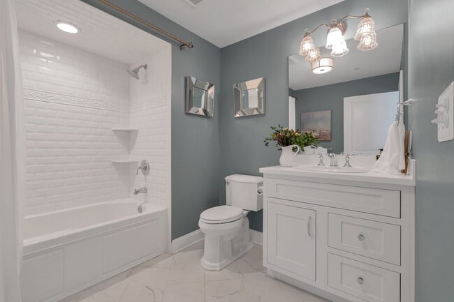 Building Photo - 308 Morris Ave