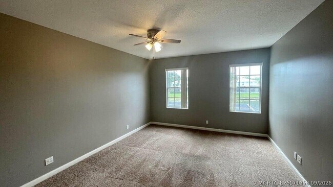 Building Photo - 2039 Tarpon Lake Way