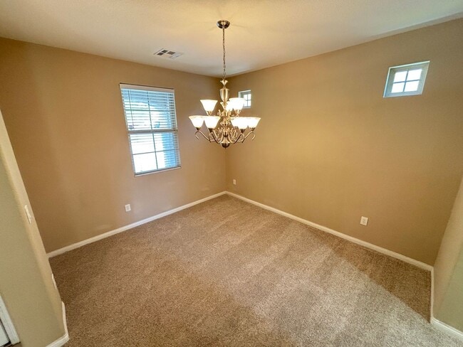 Building Photo - Elegant 3Bed/3Bath Home with Loft in the P...
