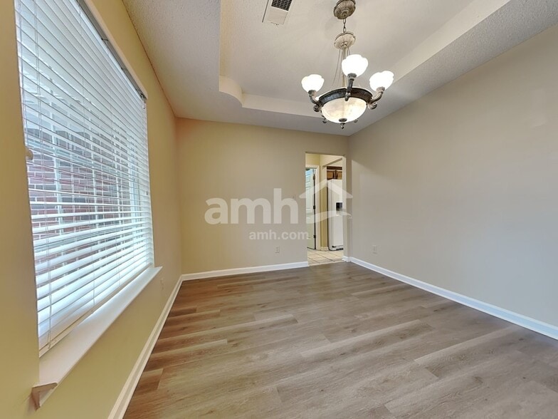 Building Photo - 6768 Cassidy Dr