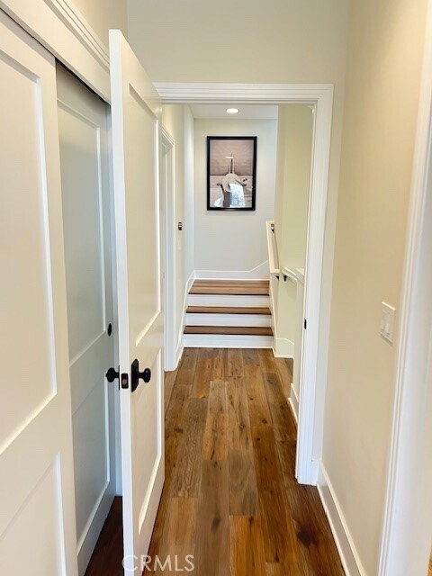 Building Photo - 512 Jasmine Ave