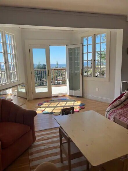 living room - 34 Oak Ridge Rd
