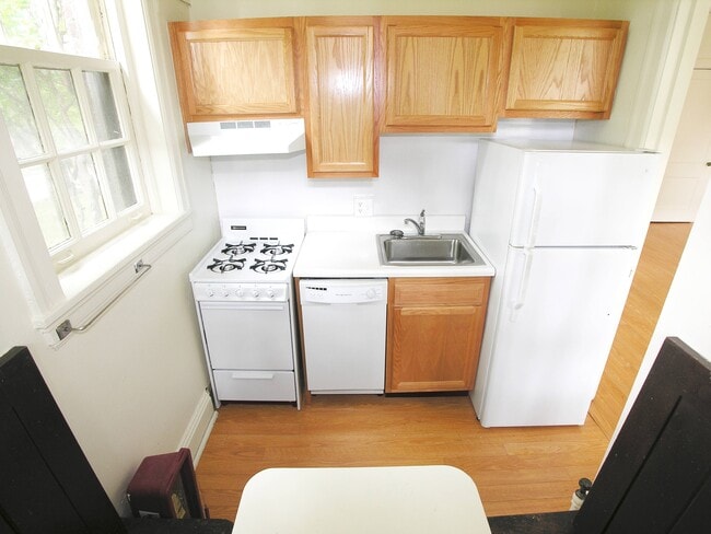 Kitchen - Wellesley Place