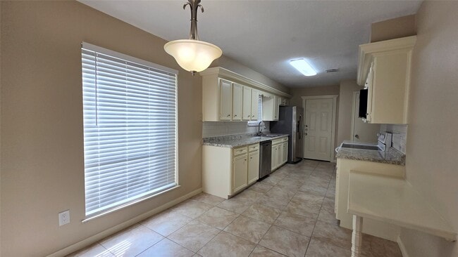 Building Photo - 1026 White Sands Rd