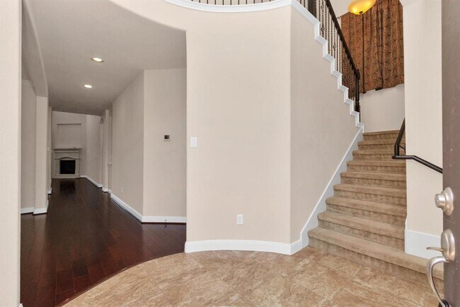 Building Photo - 4606 Sky Harbor Ct