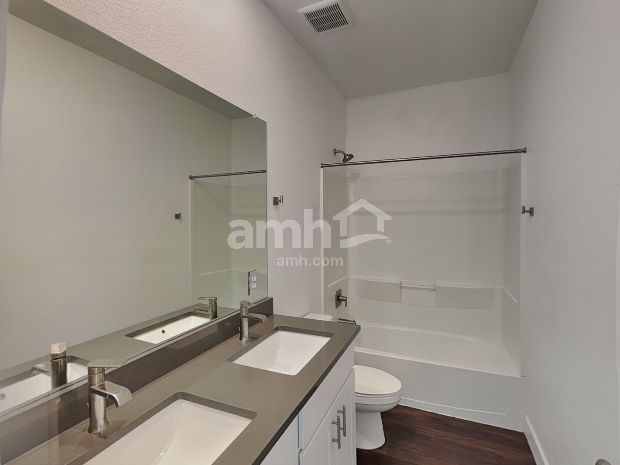 Building Photo - 14891 W 82nd Ave