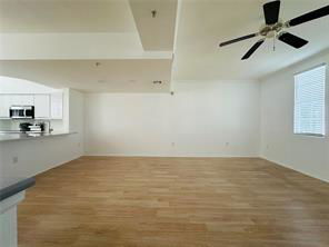 Building Photo - 2873 NE 185th St
