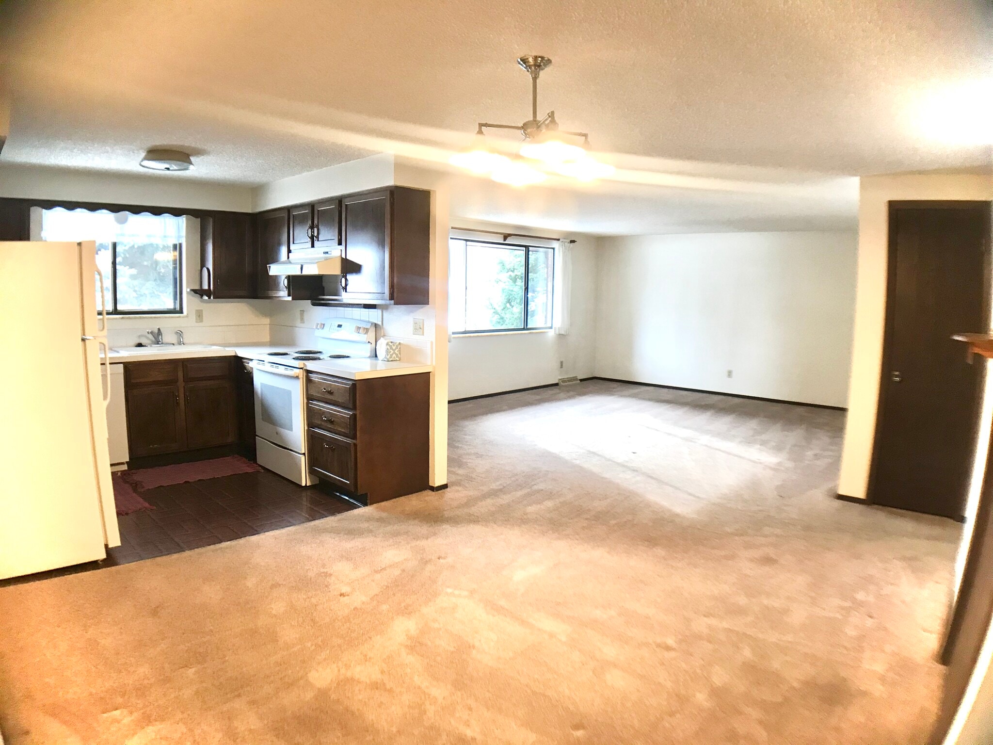 Building Photo - 1143 Ulmus Dr